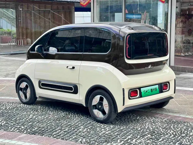 Baojun KiWi EV — Фото автомобиля 16