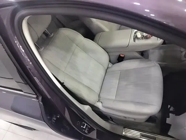 Leapmotor B10 — Фото автомобиля 24