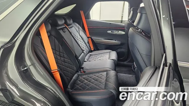 Genesis GV70 2.5T Бензин 2WD — Фото автомобиля 10