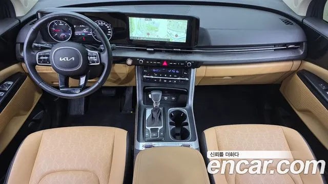 Kia Canival — Фото автомобиля 3