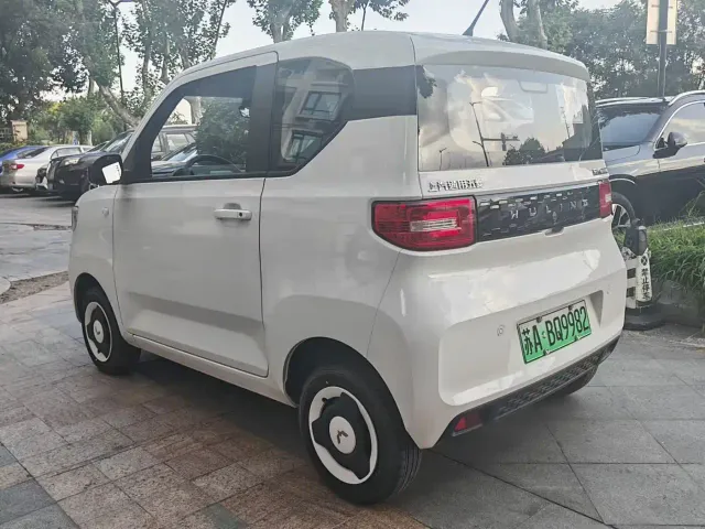Wuling Hongguang Mini EV — Фото автомобиля 2