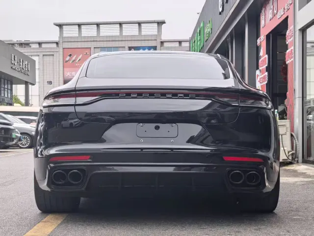 Porsche Panamera — Фото автомобиля 10