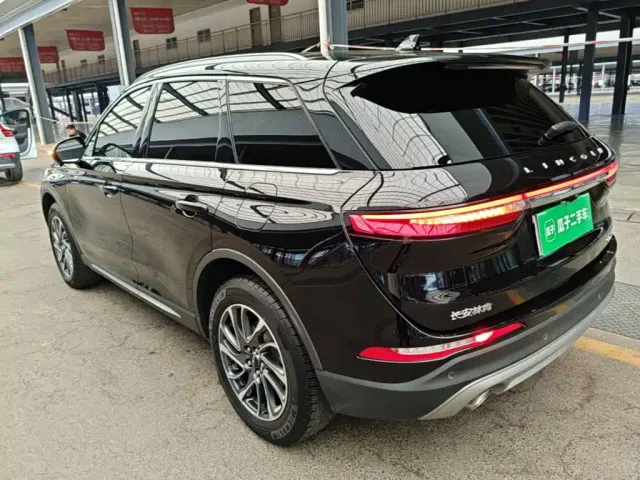 Lincoln Adventurer 2022 2.0T 2WD Deluxe Edition — Фото автомобиля 4