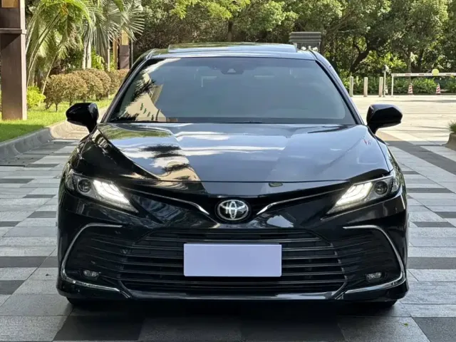 Toyota Camry 2021 2.0G Luxury Edition — Фото автомобиля 9