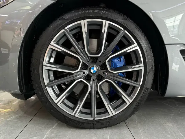 BMW 6 Series Gran Turismo — Фото автомобиля 15