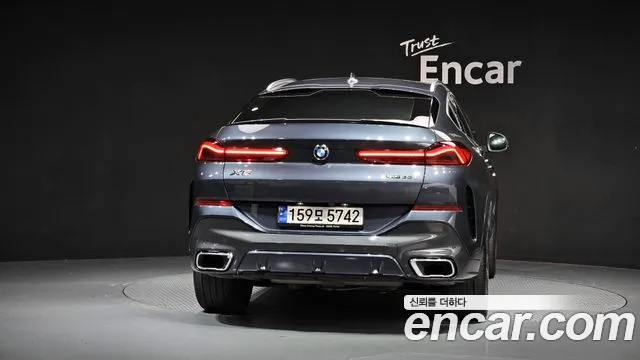 BMW X6 — Фото автомобиля 4