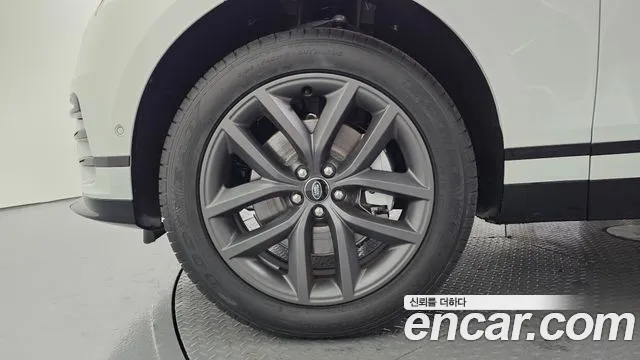 Land Rover Range Rover Velar — Фото автомобиля 8