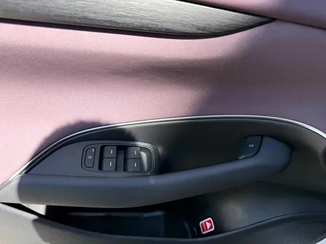 Xiaomi SU7 — Фото автомобиля 20