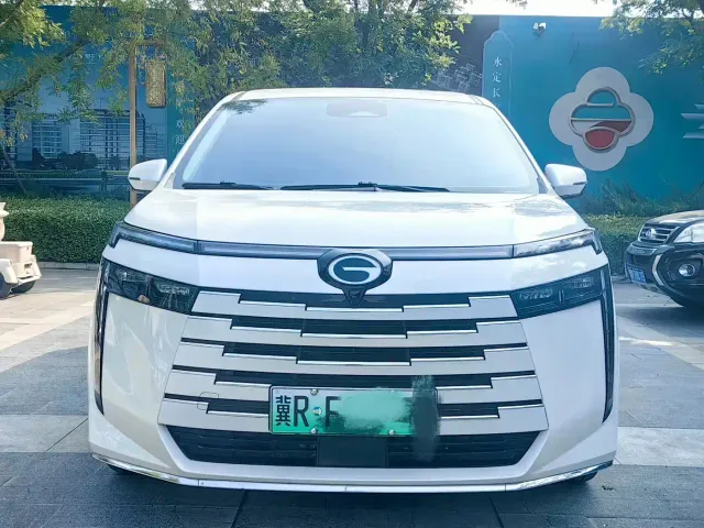 Фотография автомобиля — GAC Trumpchi E8
