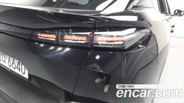 Peugeot 408 1.2 Pure Tech Allure — Фото автомобиля 23