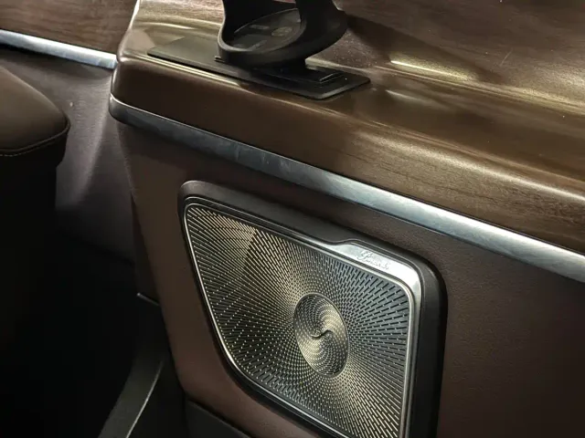 Mercedes-Benz V-Class — Фото автомобиля 15