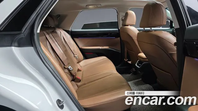 Hyundai Grandeur GN7 — Фото автомобиля 11