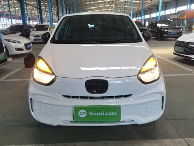 Roewe Clever — Фото автомобиля 2
