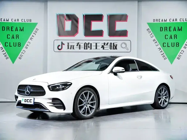 Mercedes-Benz E-Class — Фото автомобиля 4