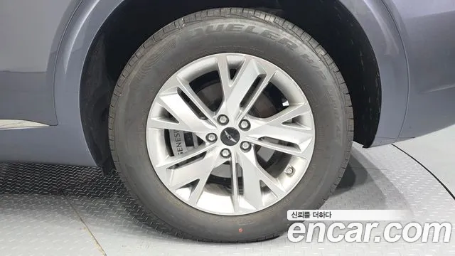 Genesis GV70 2.5T Бензин 2WD — Фото автомобиля 20