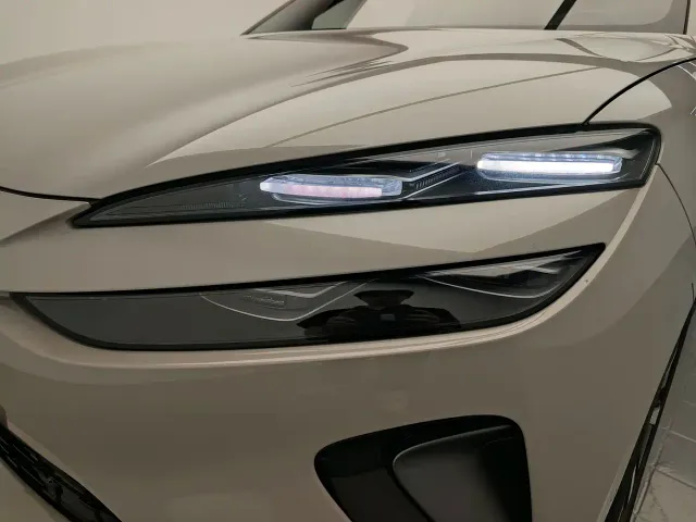 BYD Sealion 06 — Фото автомобиля 18
