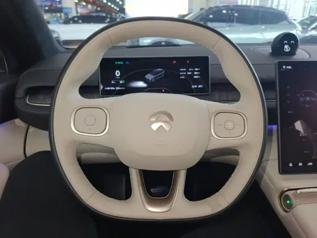 Nio ES6 — Фото автомобиля 10