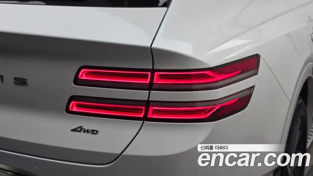 Genesis GV80 — Фото автомобиля 8