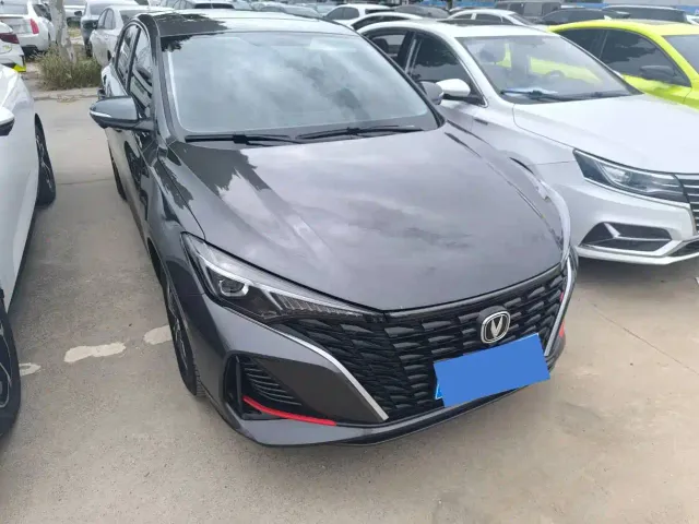 Changan Eado — Фото автомобиля 3