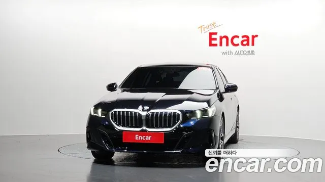 BMW 5 Series G60 — Фото автомобиля 2
