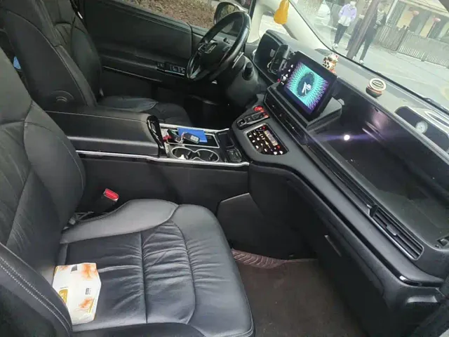 Honda Odyssey — Фото автомобиля 12
