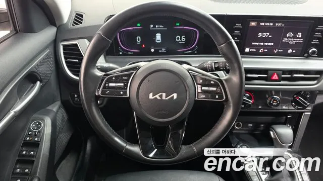 Kia Seltos — Фото автомобиля 19