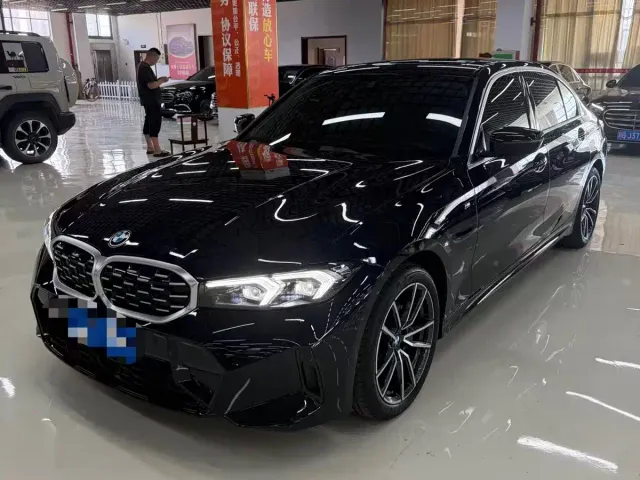 Фотография автомобиля — BMW 3 Series