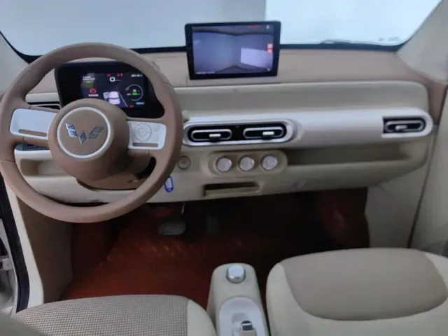 Wuling Hongguang Mini EV — Фото автомобиля 12