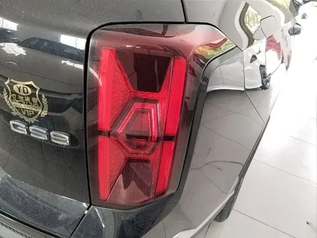 GAC Trumpchi GS8 — Фото автомобиля 7