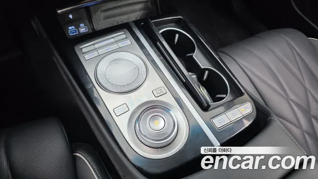 Genesis G80 Бензин 2.5 турбо AWD — Фото автомобиля 9