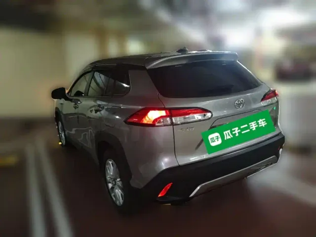 Toyota Corolla Cross — Фото автомобиля 4