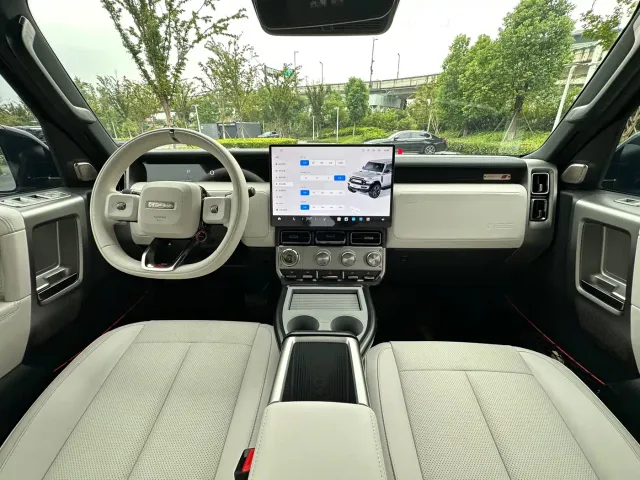 iCAR V23 — Фото автомобиля 8