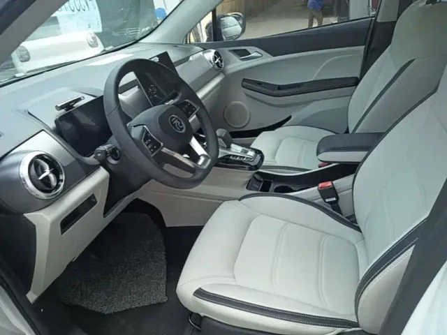 BYD Yuan Pro — Фото автомобиля 14