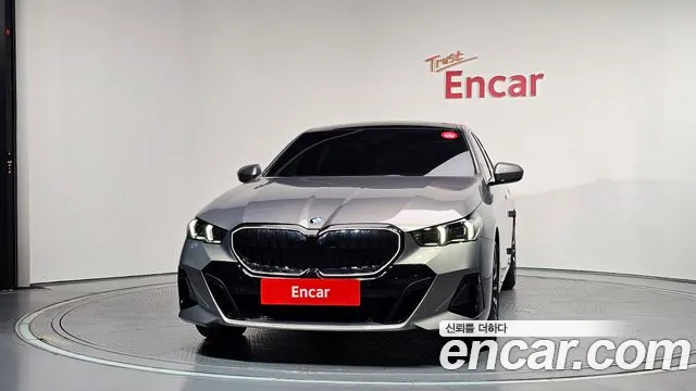 BMW 5-Series 5 серия (G60) 530i xDrive M Sport — Фото автомобиля 3