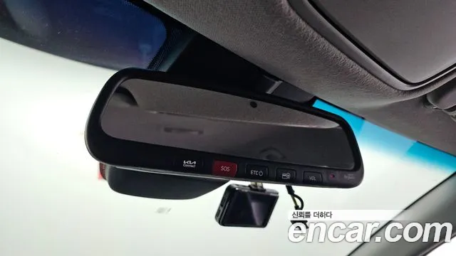 Kia Niro — Фото автомобиля 17