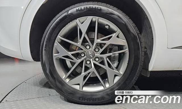 Genesis GV70 — Фото автомобиля 5