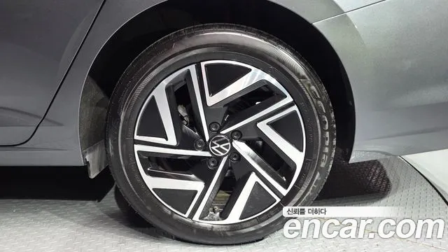Volkswagen Jetta Jetta 7 поколение 1.5 TSI Premium — Фото автомобиля 21
