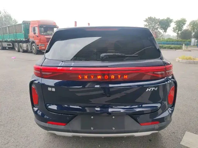 Skyworth Auto Skyworth HT-i — Фото автомобиля 5