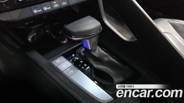 Hyundai Avante CN7 — Фото автомобиля 11