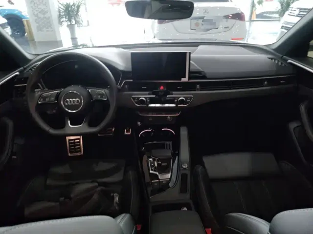 Audi A4L — Фото автомобиля 5