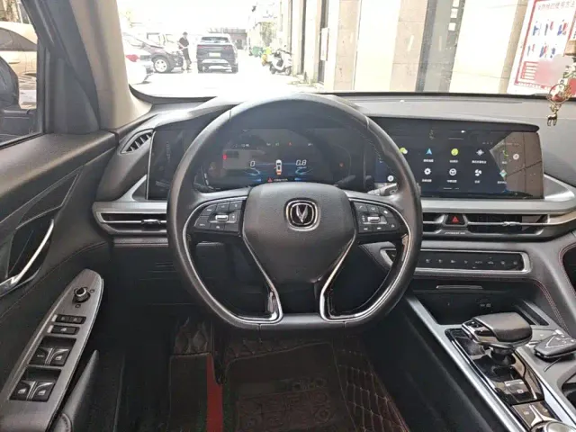 Changan CS75 Plus — Фото автомобиля 10