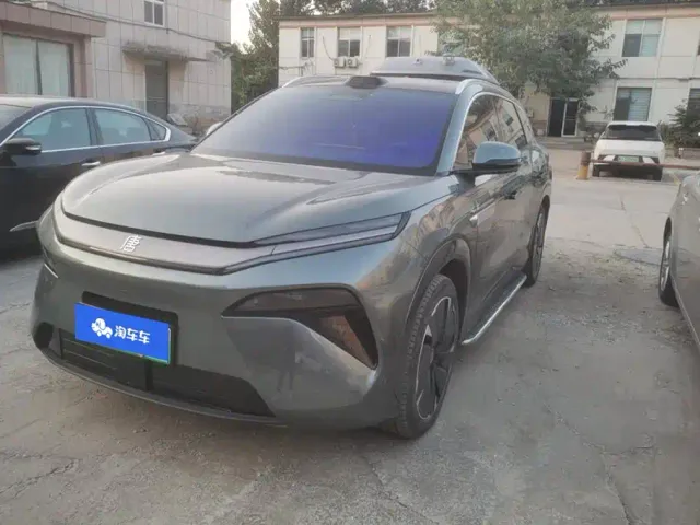 Фотография автомобиля — BYD Tang L