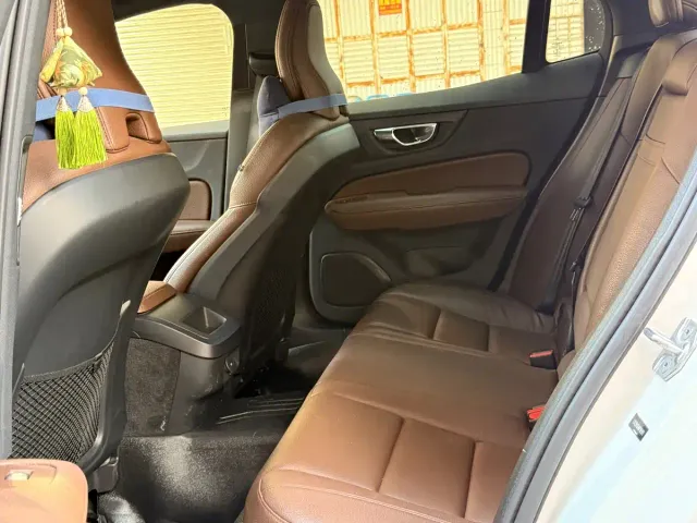 Volvo S60 — Фото автомобиля 7