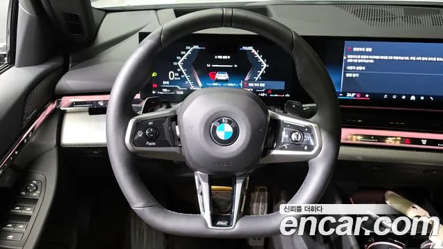BMW 5-Series — Фото автомобиля 13