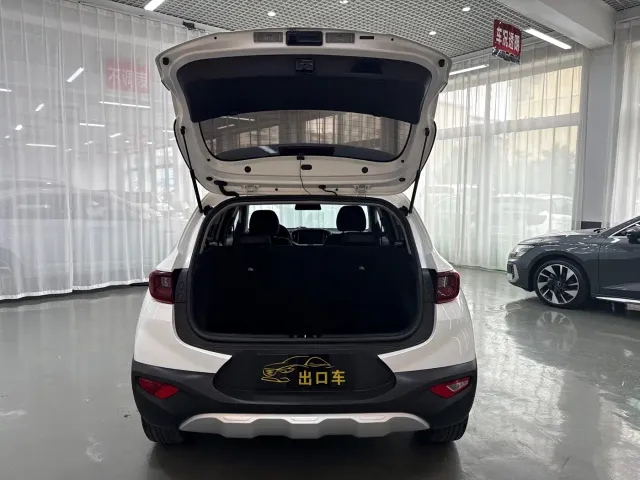Kia KX1 — Фото автомобиля 7