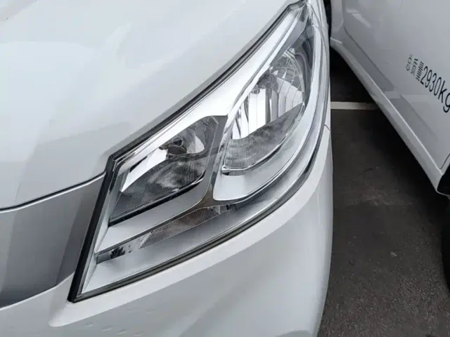 Maxus EV30 — Фото автомобиля 17