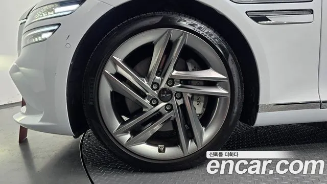 Genesis G80 Бензин 2.5 турбо AWD — Фото автомобиля 5