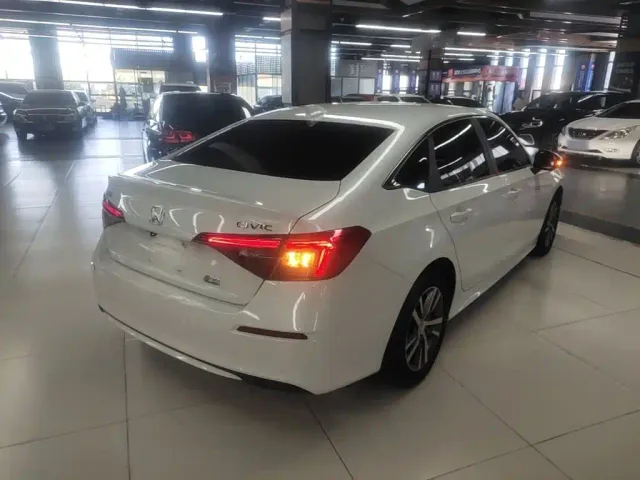 Honda Civic — Фото автомобиля 6