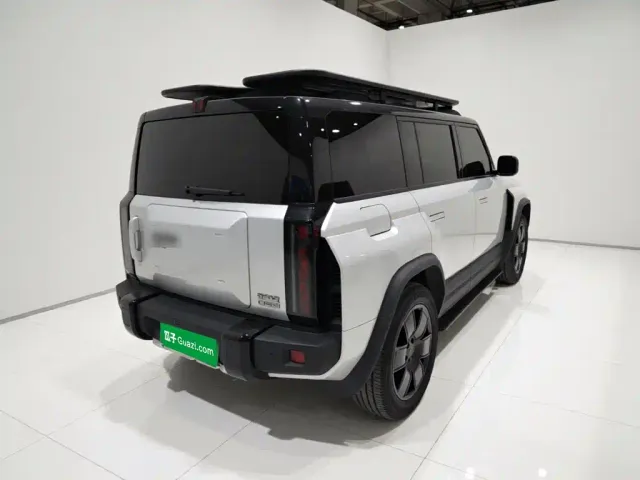 iCAR 03T — Фото автомобиля 4