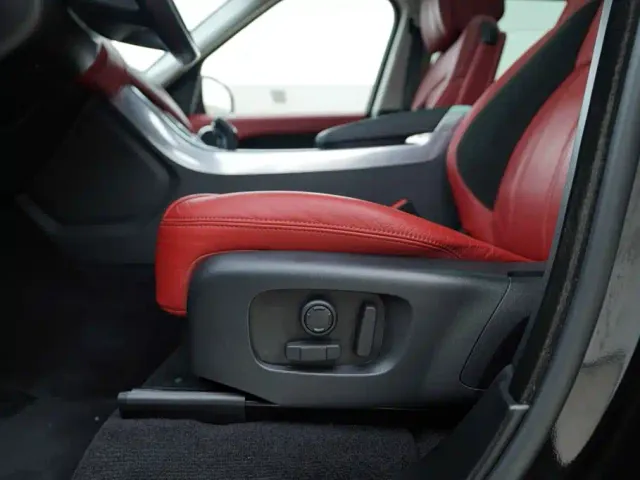 Land Rover Range Rover Sport — Фото автомобиля 13